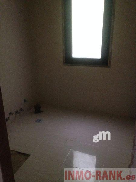 For sale of house in Salvaterra de Miño