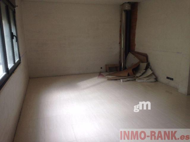 For sale of house in Salvaterra de Miño