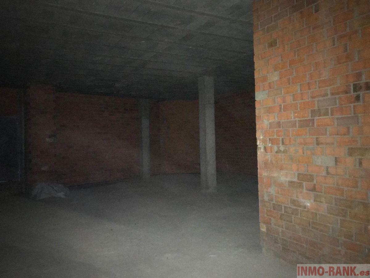 For sale of commercial in Vigo