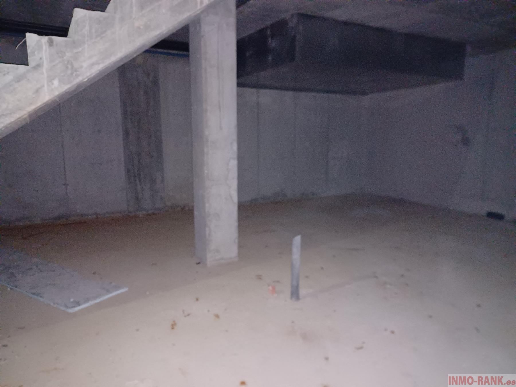 For sale of commercial in Vigo