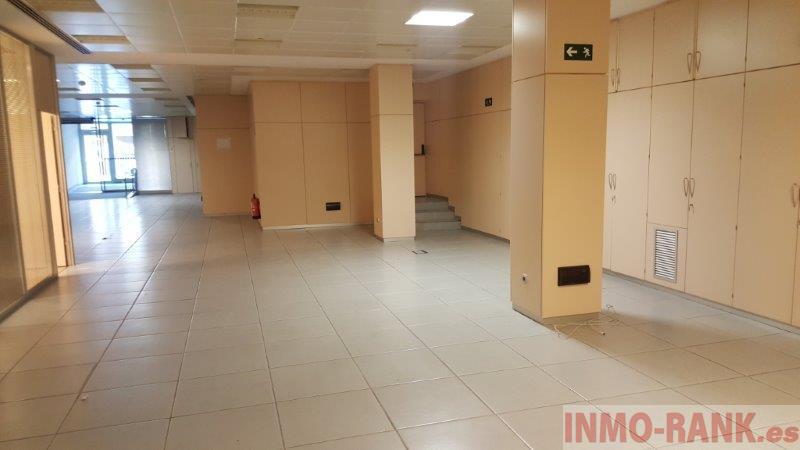 For sale of commercial in Grove O