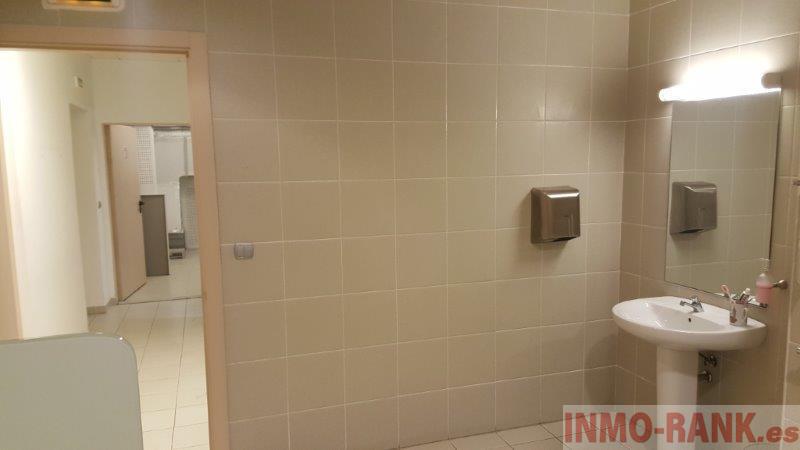 For sale of commercial in Grove O