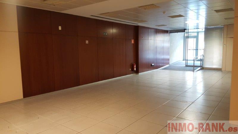 For sale of commercial in Grove O
