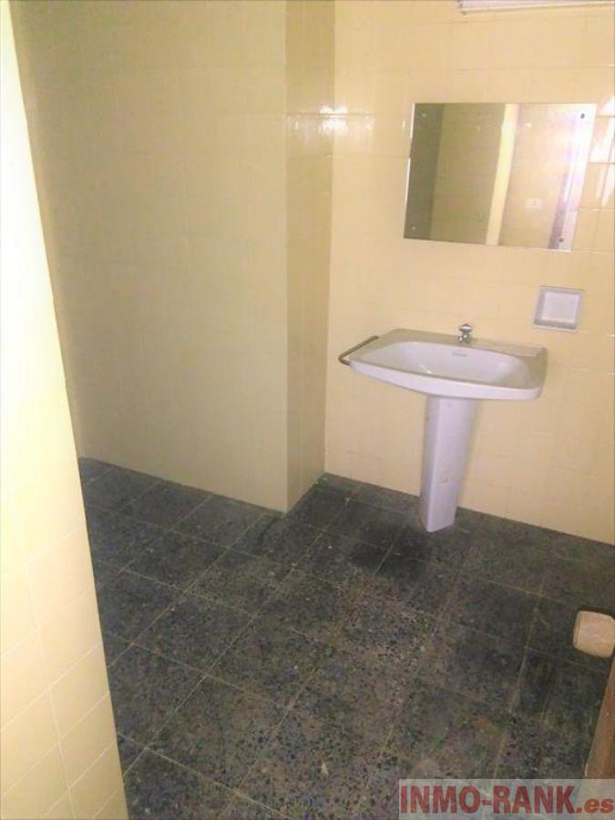 For rent of commercial in Vigo