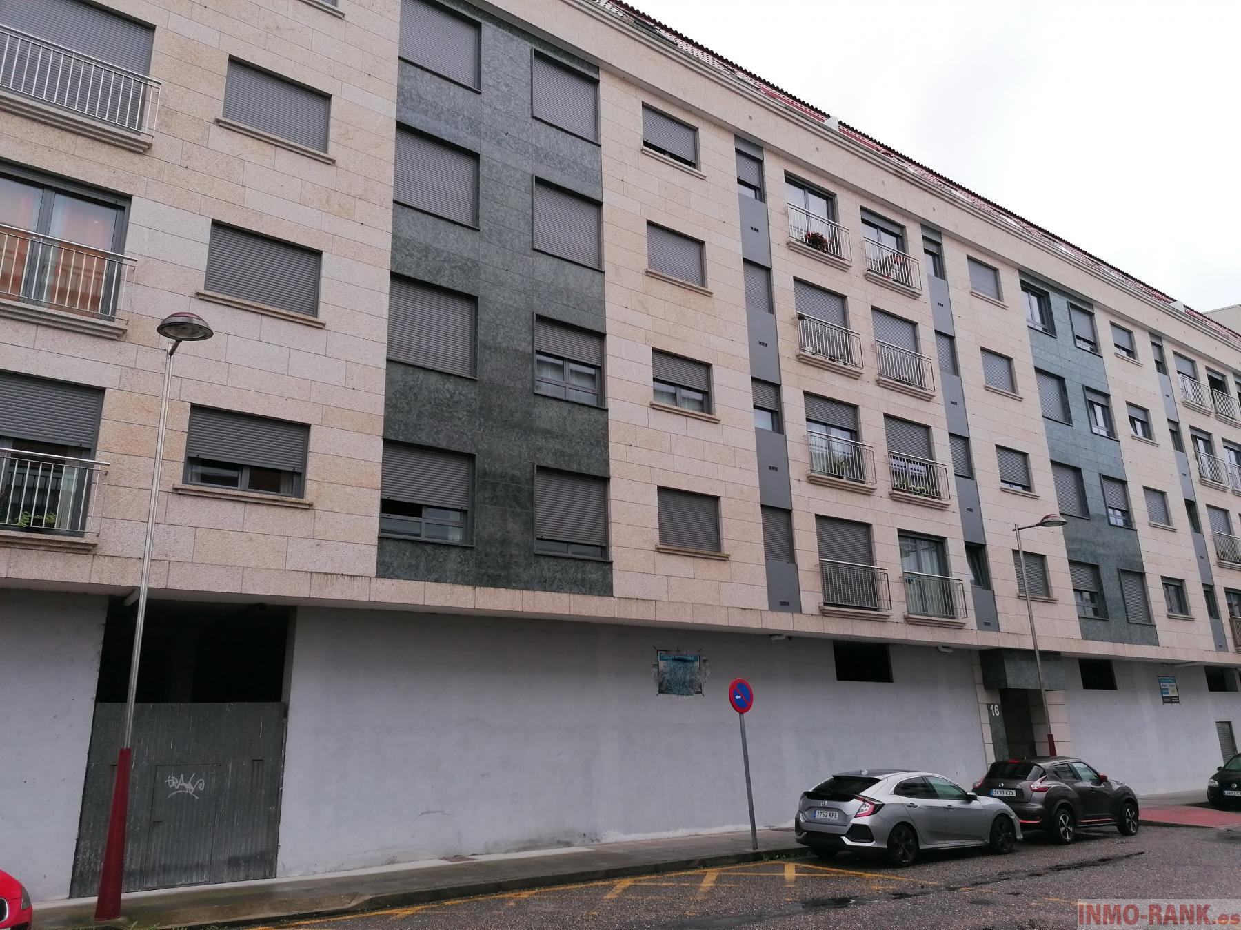 For sale of commercial in Porriño O