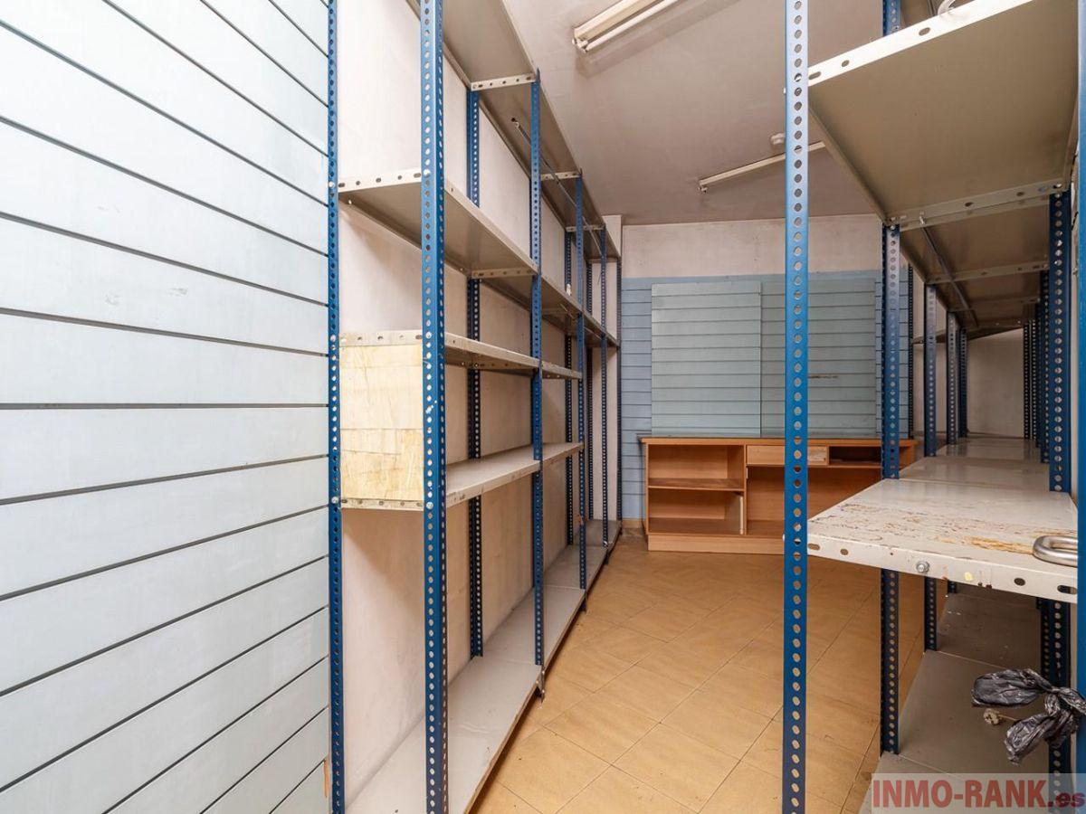 For sale of commercial in Nigrán