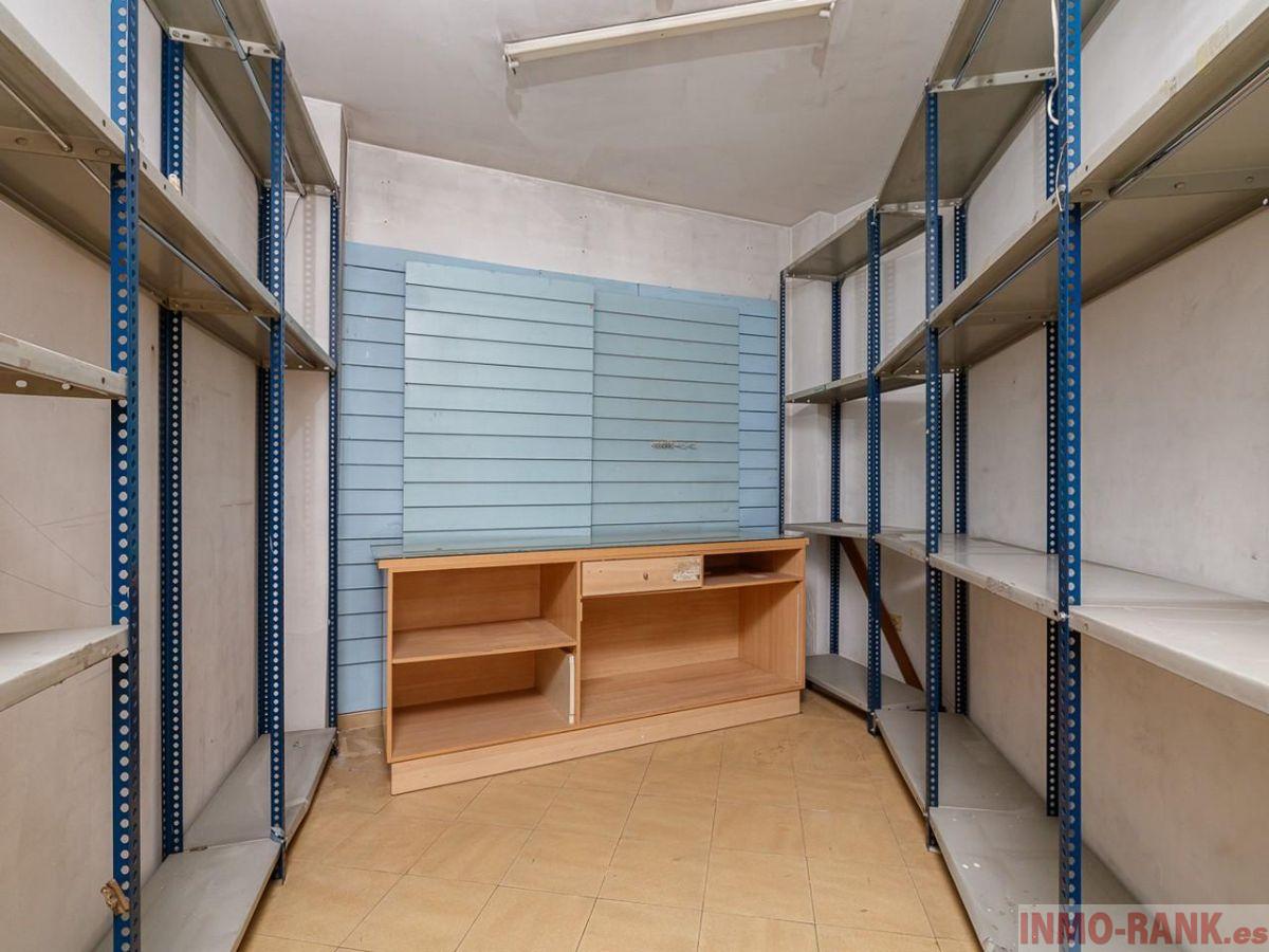For sale of commercial in Nigrán