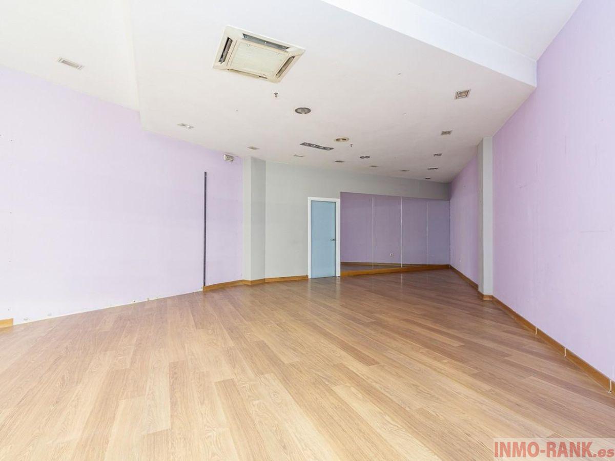 For sale of commercial in Nigrán