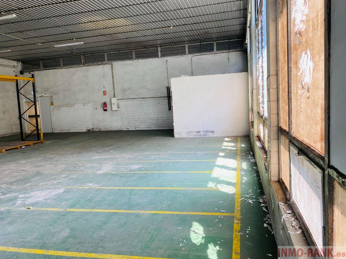 For sale of industrial plant/warehouse in Mos