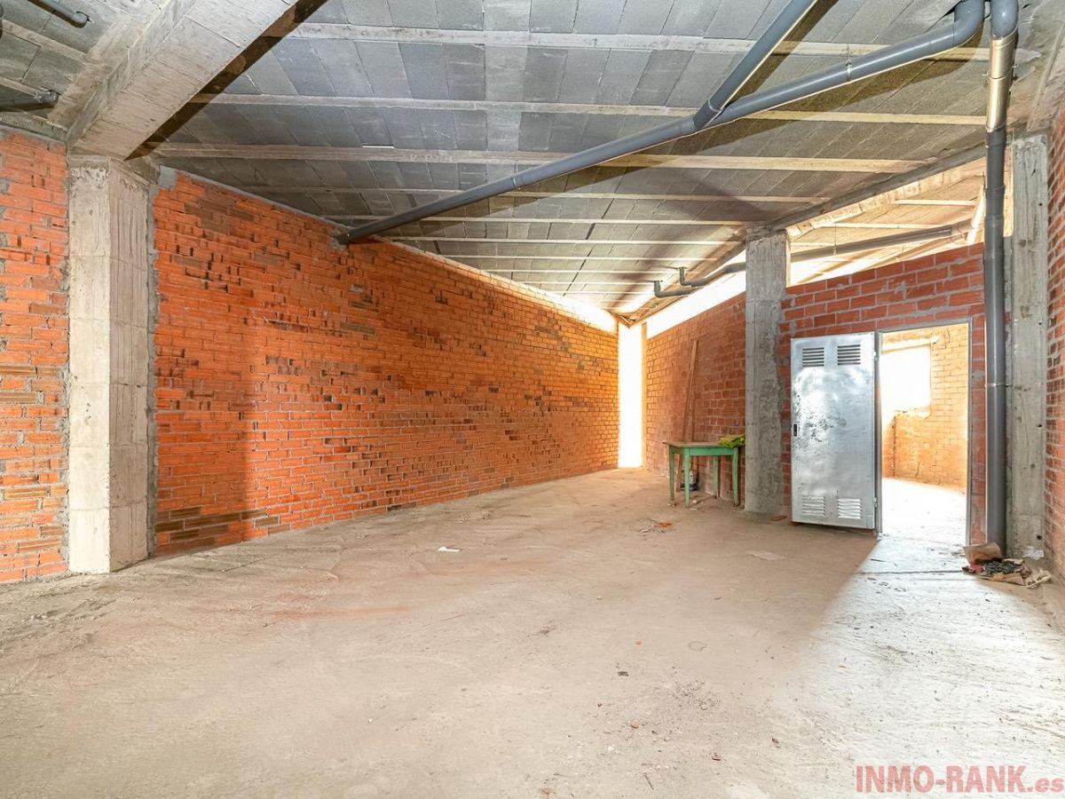 Venta de local comercial en Salceda de Caselas
