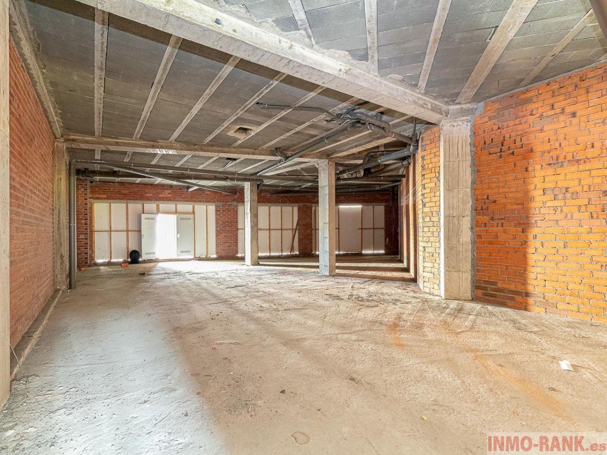 Venta de local comercial en Salceda de Caselas