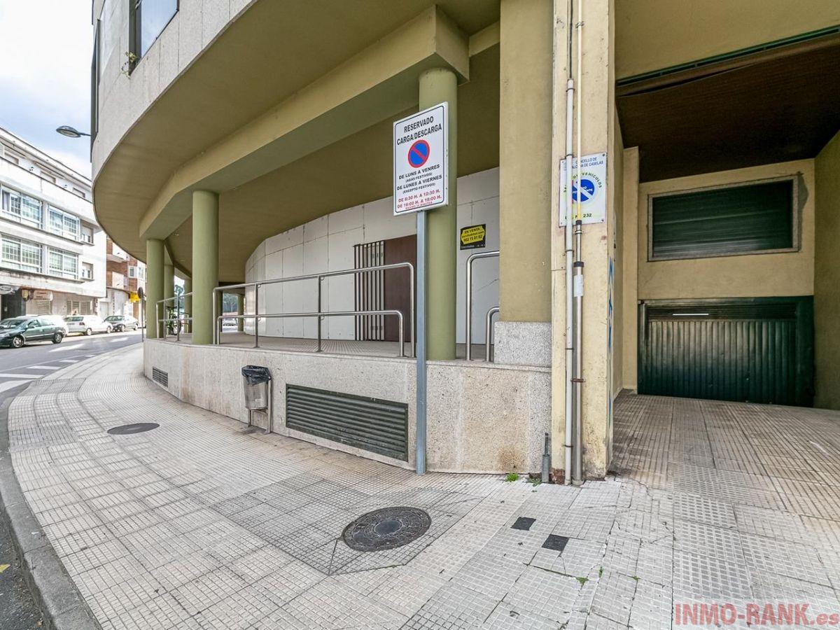 Venta de local comercial en Salceda de Caselas