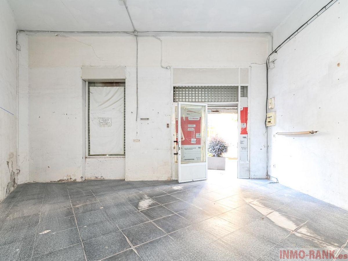 For sale of commercial in Vigo