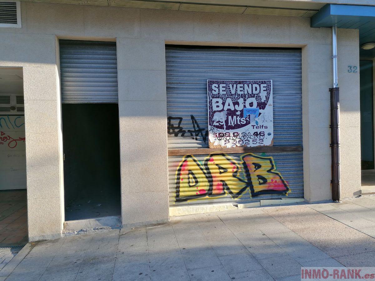 For sale of commercial in Vigo