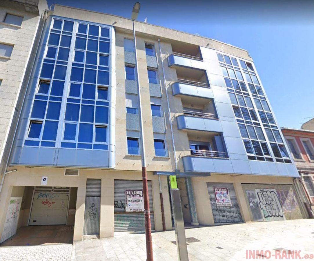 For sale of commercial in Vigo