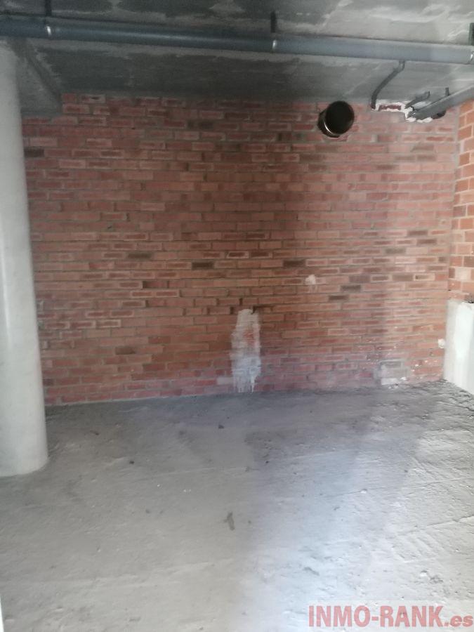 For sale of commercial in Vigo