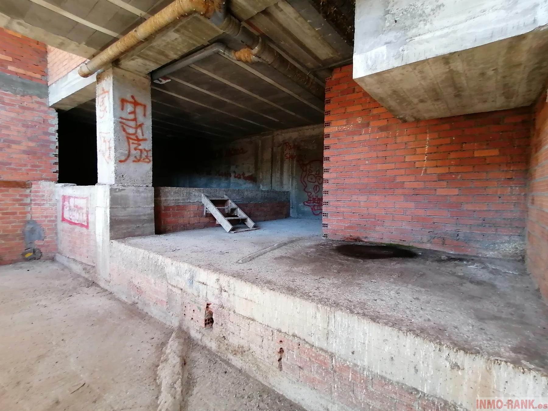 For sale of commercial in Vigo