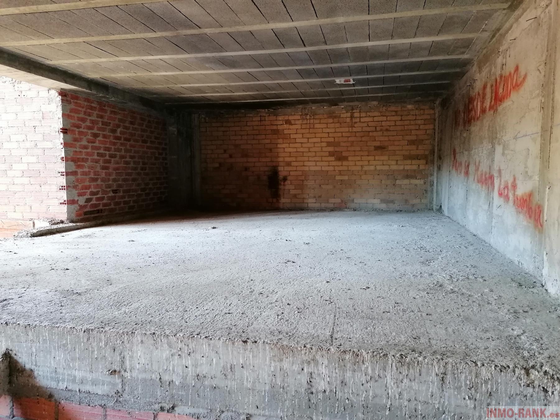 For sale of commercial in Vigo