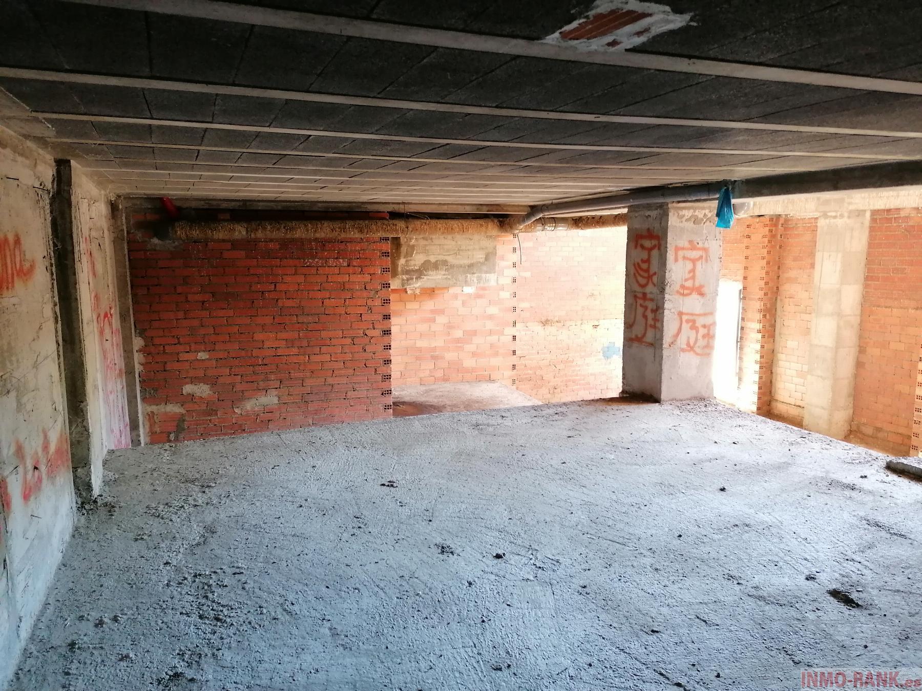 For sale of commercial in Vigo
