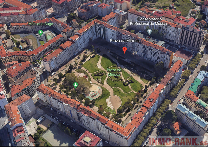 For sale of commercial in Vigo