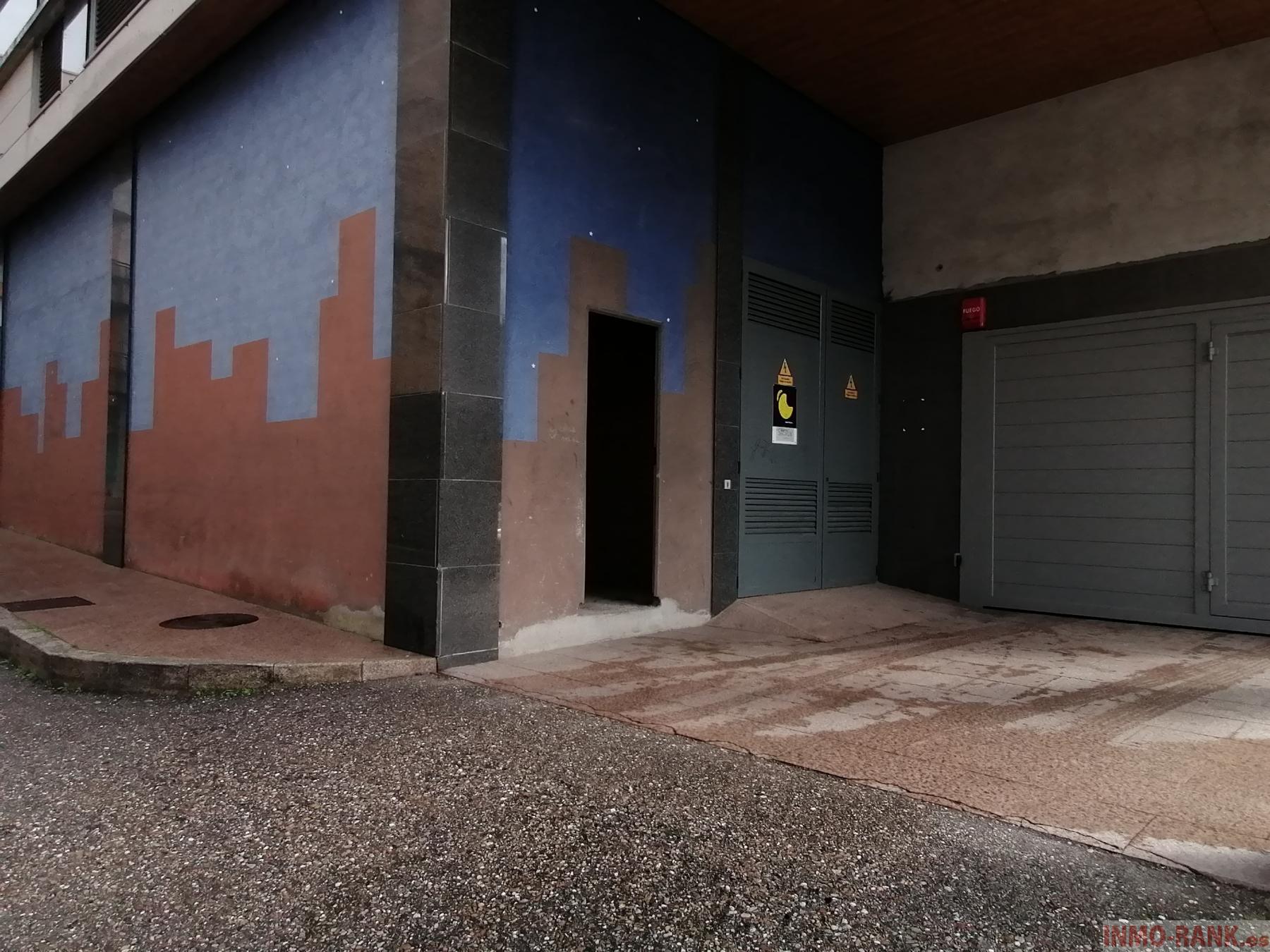 For sale of commercial in Porriño O