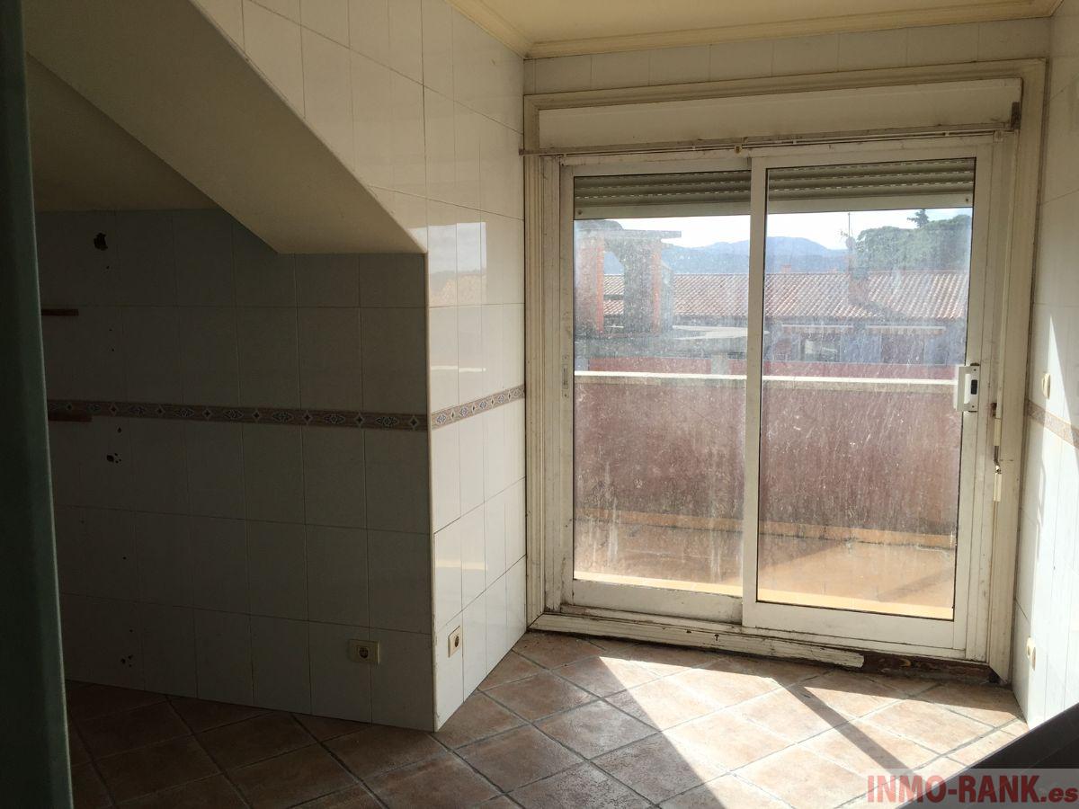 For sale of flat in Tomiño