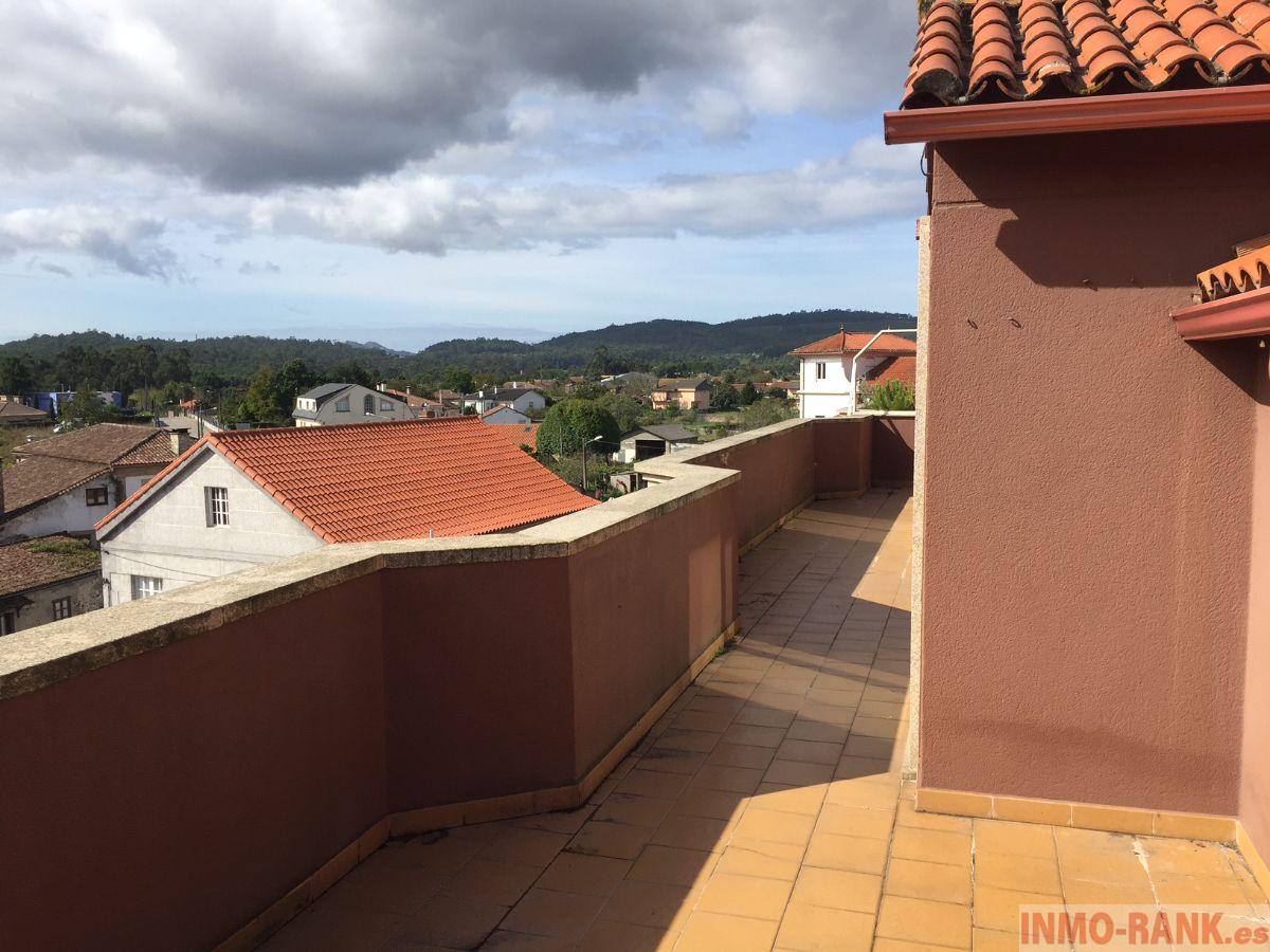 For sale of flat in Tomiño