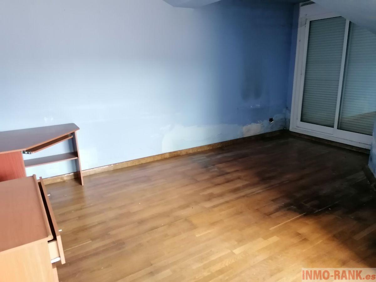 For sale of flat in Tomiño