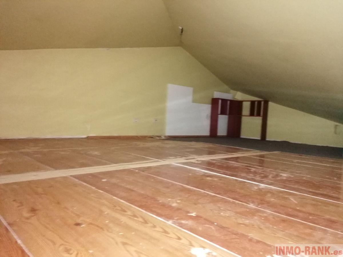 For sale of flat in Tomiño
