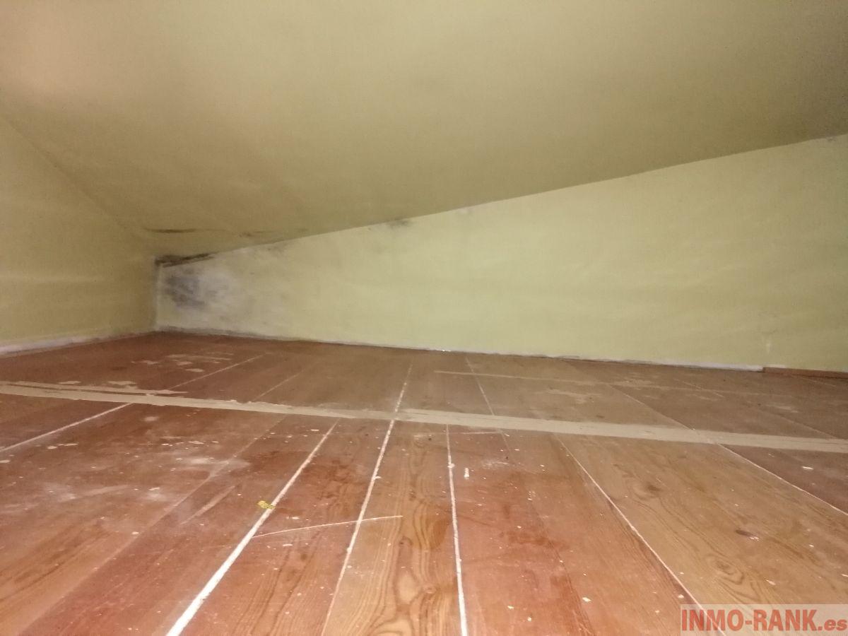 For sale of flat in Tomiño