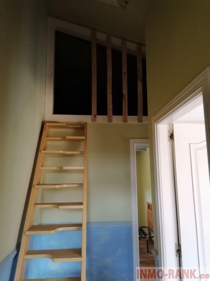 For sale of flat in Tomiño