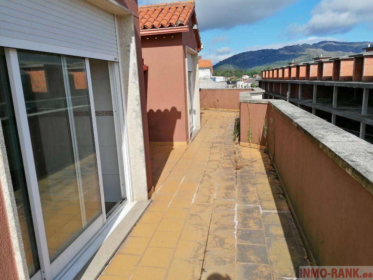 For sale of flat in Tomiño