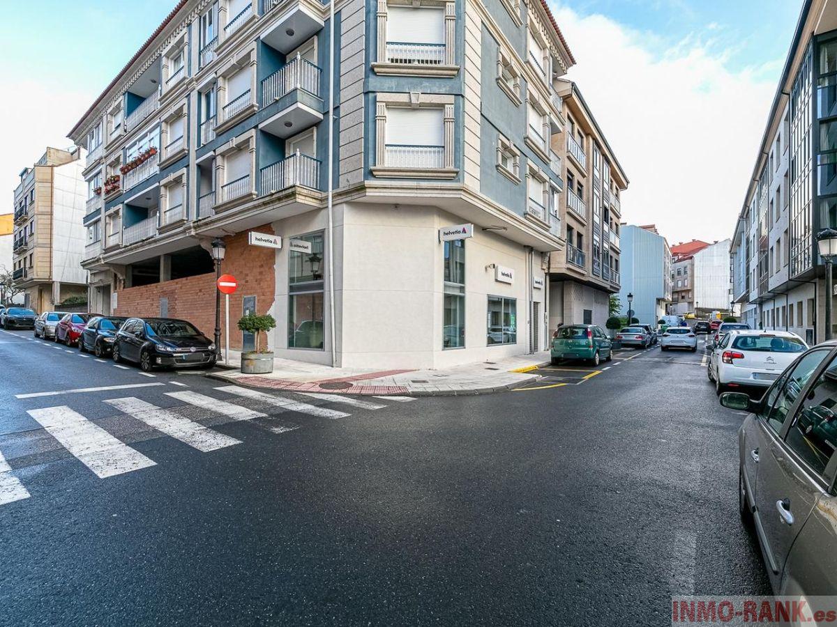 For sale of commercial in A Cañiza