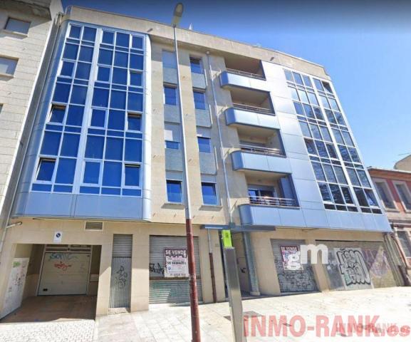 For sale of garage in Vigo