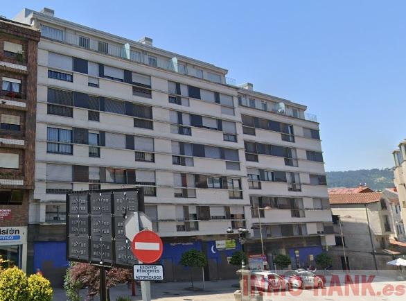For sale of commercial in Porriño O