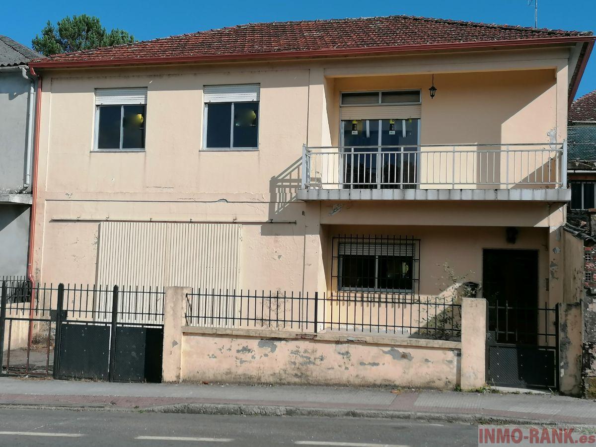 For sale of house in Tomiño