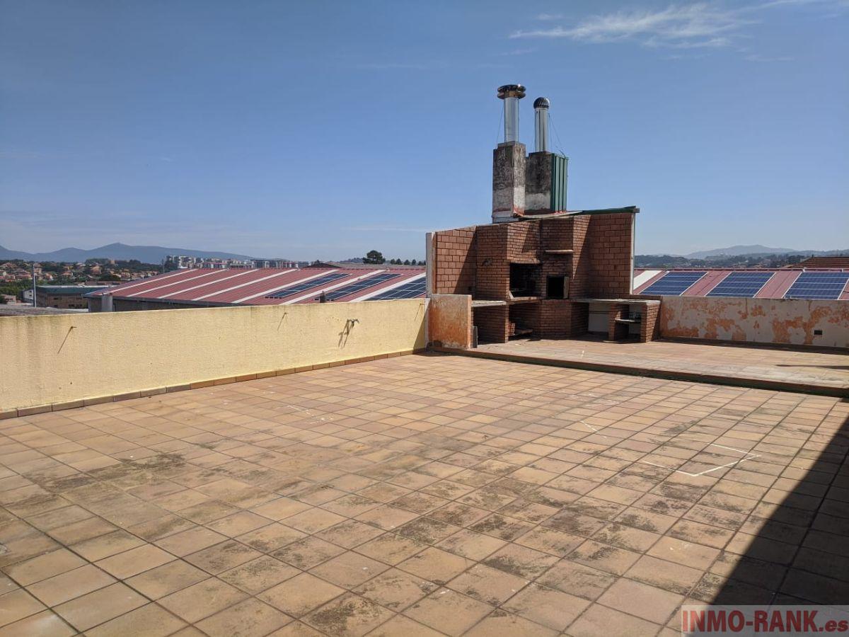 For sale of industrial plant/warehouse in Vigo