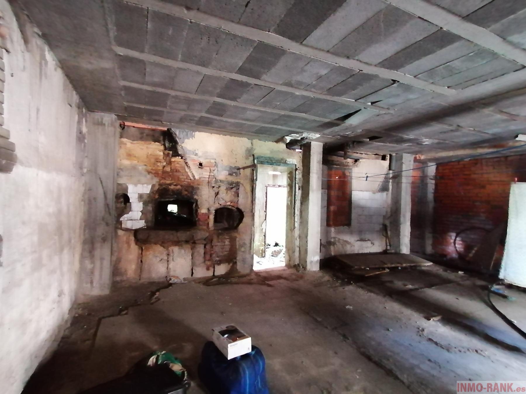 For sale of commercial in Porriño O