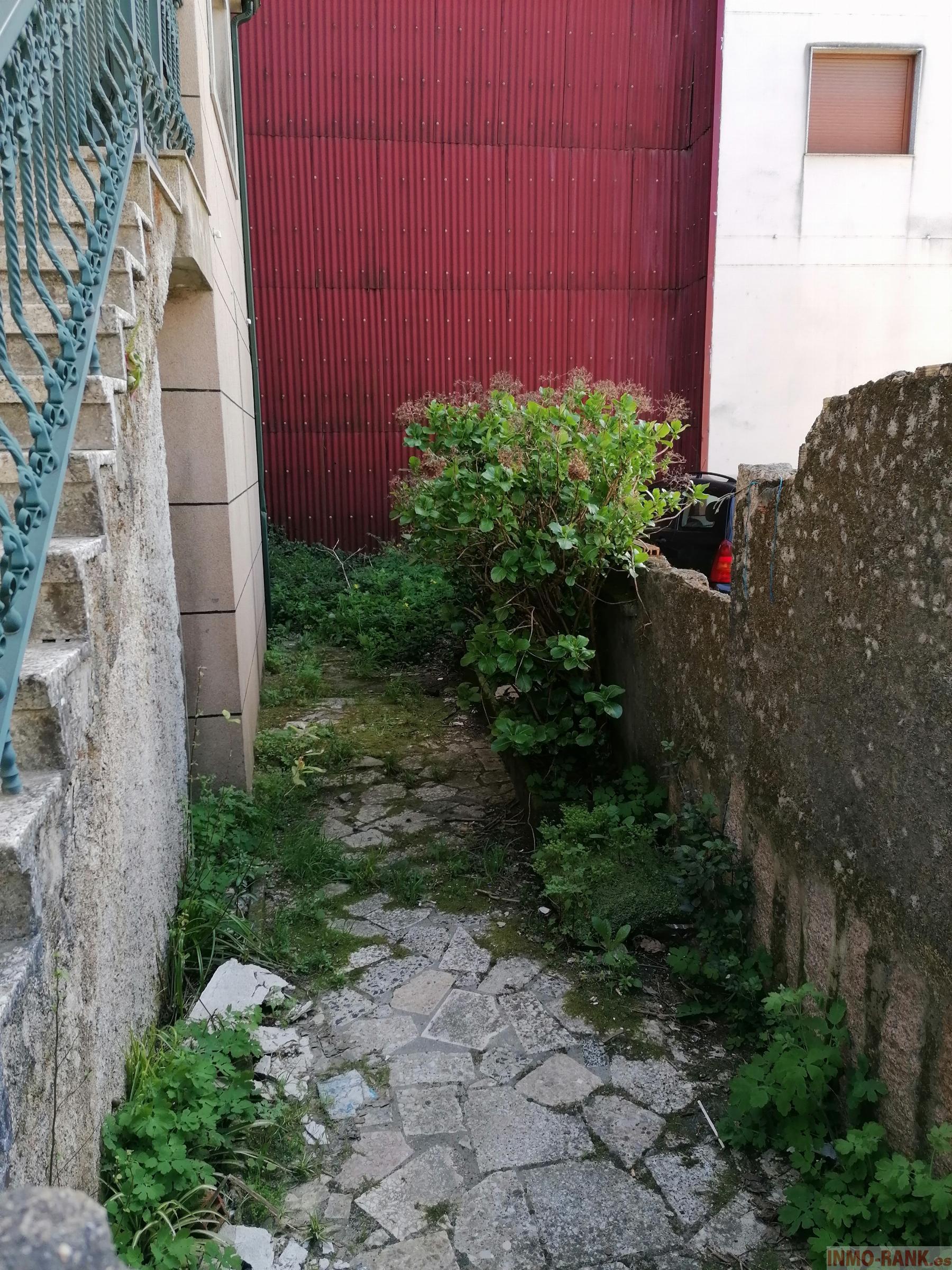For sale of commercial in Porriño O