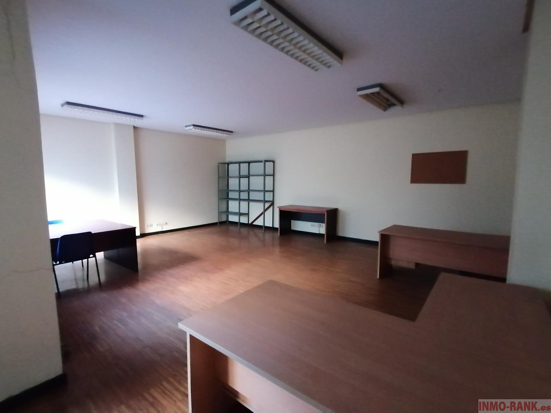 For sale of office in Vigo