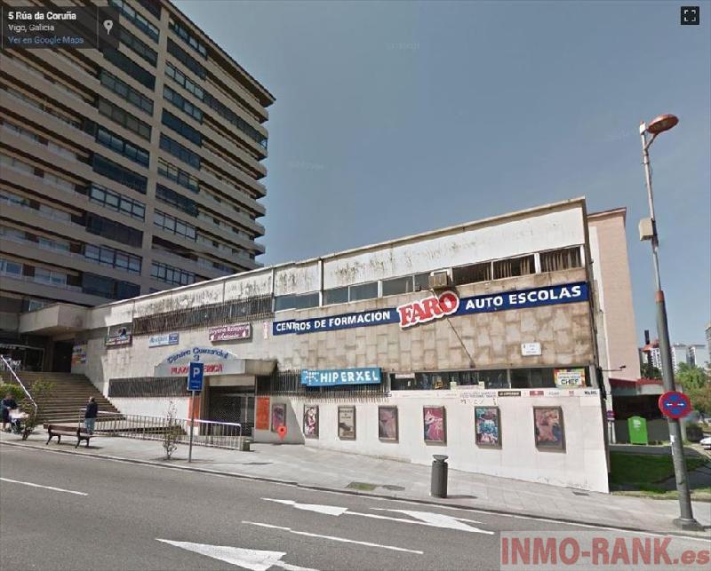 For sale of commercial in Vigo