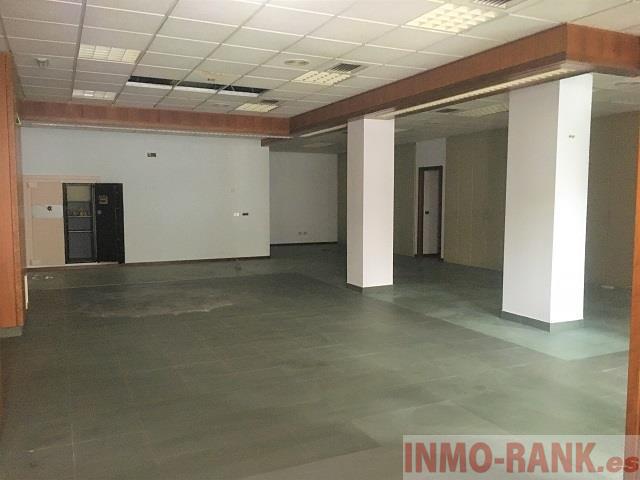 For sale of commercial in Vigo