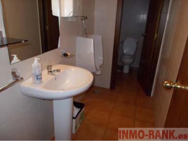 For sale of commercial in Vigo