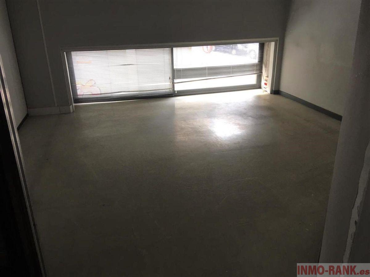 For sale of commercial in Vigo