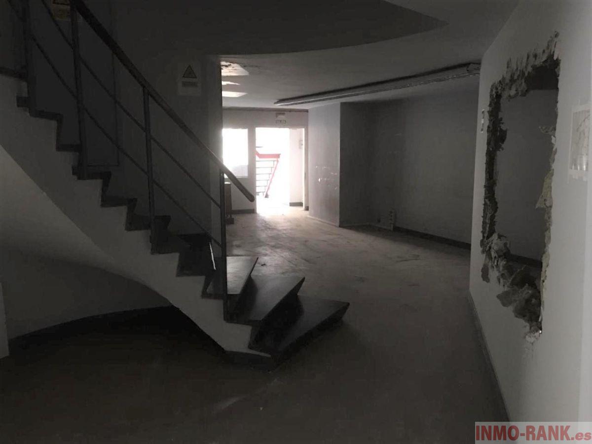 For sale of commercial in Vigo