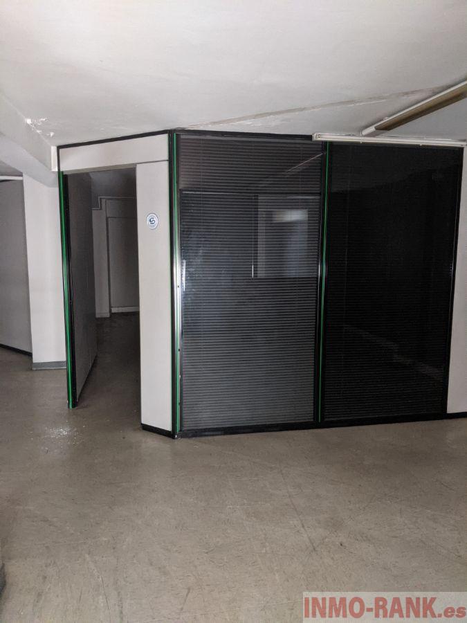 For sale of commercial in Vigo