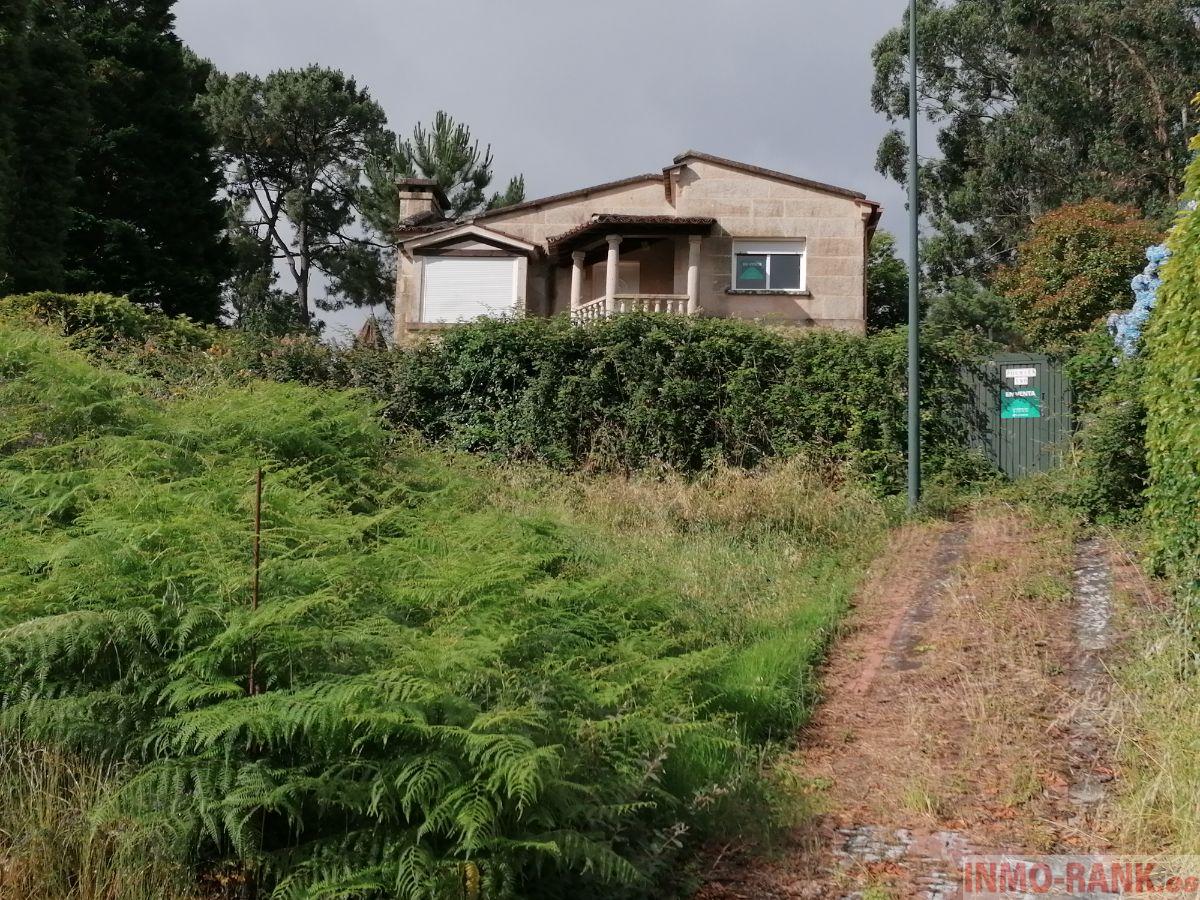For sale of house in Tui
