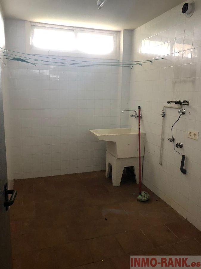 For sale of house in Tui