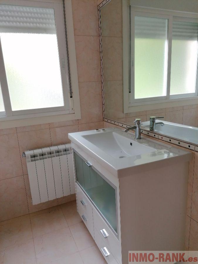 For sale of house in Tui