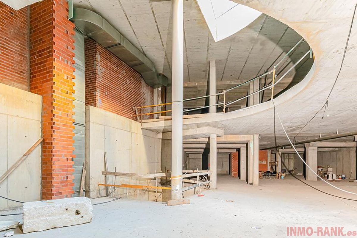 For sale of commercial in Vigo